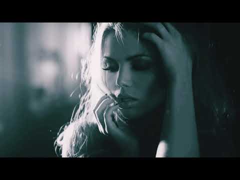 Unklfnkl feat. Dayana - To The Moon And Back