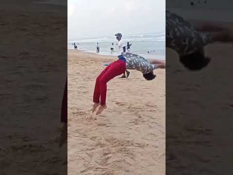 back handspring flip in beach video in public video 🔥🔥🔥