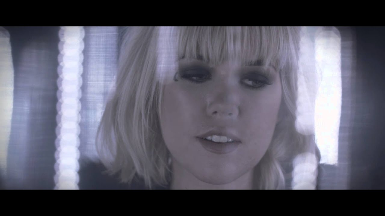 Em George — Paper Hearts