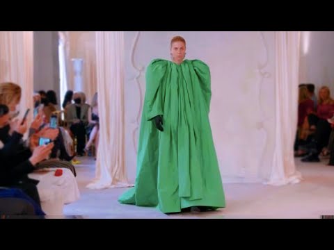 Balenciaga Haute Couture Fall/Winter 2021/22