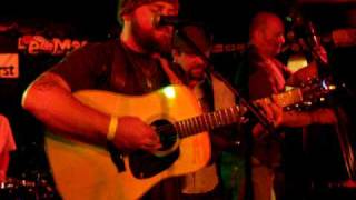 Zac Brown with Oakhurst playing Ludicris