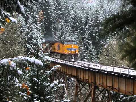 Jomart kaj Natasha  kaj "Oraj kantoj" - "Nia trajno" - Esperanto.