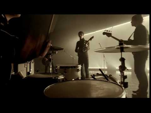 Arctic Monkeys Brianstorm drum thumbnail