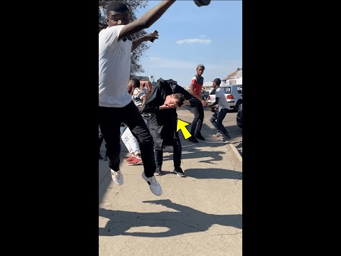 Magician's head falls off trick 😱😱 #shorts