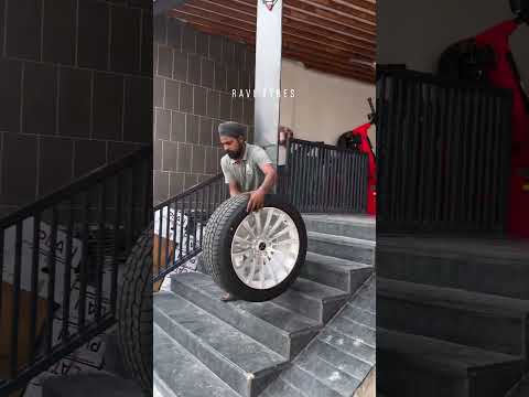 XUV500 got 20”inch silver machined wheels with 20”inch AT tyres and 1.5 wheels spacers #automobile