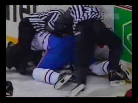 Eric Boulton vs Craig Rivet