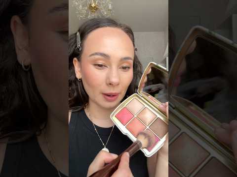 HOURGLASS SWAN DEMO on light skin