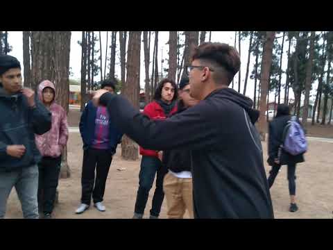 C.D.B. | 4TOS | FREEGONOMETRIA (AXEL - QUIFERT) VS LA PESTE NEGRA (BRODA MC - J.R.)