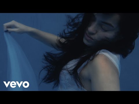 RIZA - la sirena (Official Video)