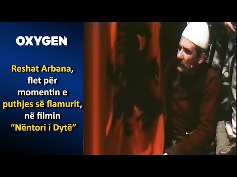 Reshat Arbana, flet për momentin e puthjes së flamurit, në filmin “Nëntori i Dytë”