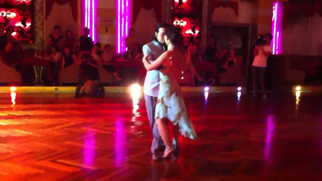 2012 Shanghai tango fest - Raymond Chu y Lily Cheng 1/2