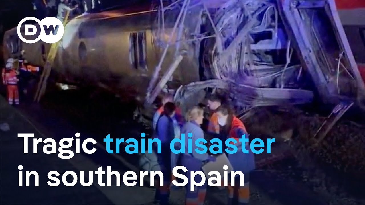 Many dead and injured after two trains carrying around 500 people derailed and collided | DW News