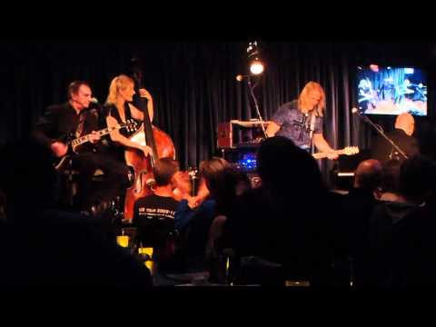 Steve Morse & the Les Paul Trio @ The Iridium, NYC - 04 oct 2010 (part 2)