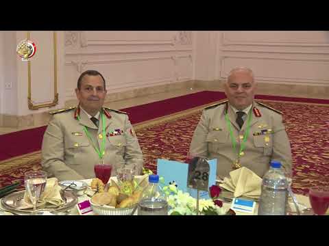 الفريق أول محمد زكى القائد العام للقوات المسلحة يكرم القادة المحالين للتقاعد