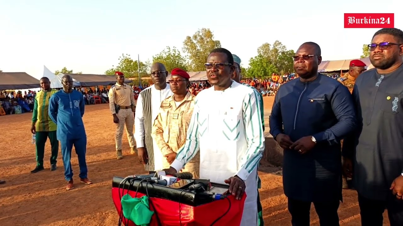 Burkina Faso : Le vivant hommage de la jeunesse à ses enseignants