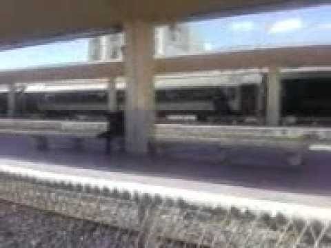 trem snft na gare de tunis .mp4