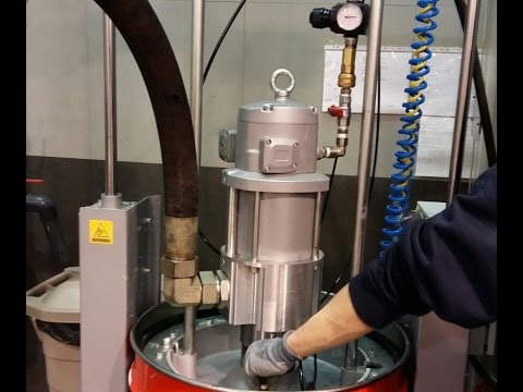 SAMOA PM-60 3:1 grease pump with Inductor Plate