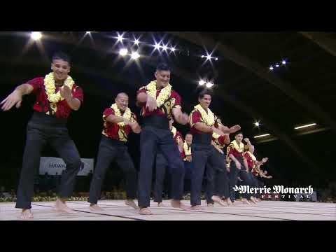 Hālau Nā Kamalei O Līlīlehua • Kumu Robert Uluwehionāpuaikawēkiuokalani Cazimero