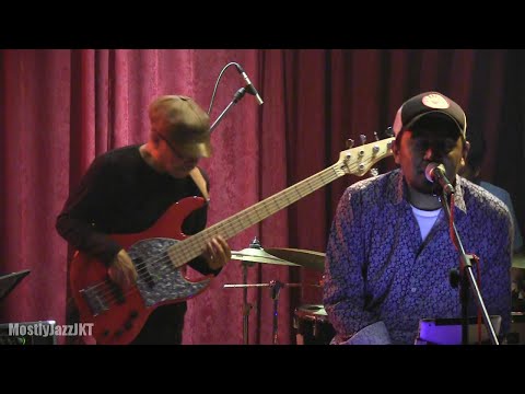 Glenn Fredly Tribute to Christ Kayhatu - Mungkinkah @ Mostly Jazz 26/06/14 [HD]