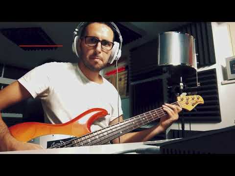 A MANO A MANO Rino Gaetano LE FREQUENZE  (Official video)