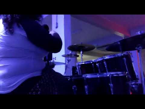 fluye -Ezequiel colon (cover) Yamillette Marquez baterista Jacki18pr