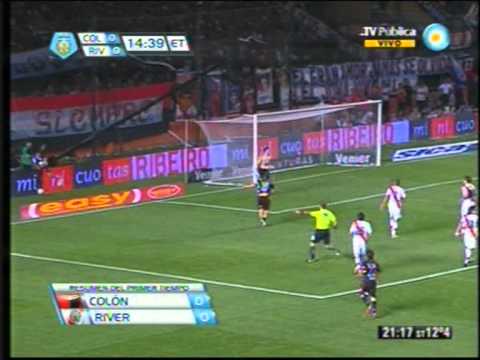 Colón gana en Santa Fe con gol de "Tito" Ramírez