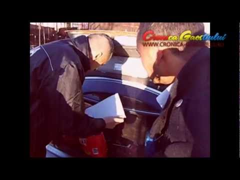 Țiganii miliardari de la Mătăsaru, "arşi" de polițiști