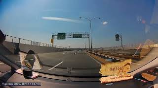 Re: [新聞] 互控逼車！台68線重機騎士遭撞　驚悚畫面