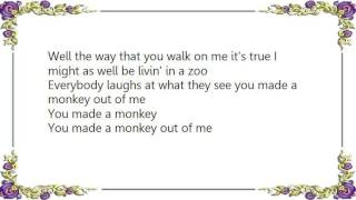 Buck Owens - You Made a Monkey Out of Me Lyrics