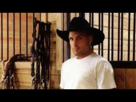 Longneck Bottle - Garth Brooks