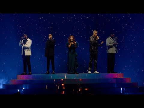 Pentatonix - "Hallelujah" (Live from The Evergreen Christmas Tour 2021)