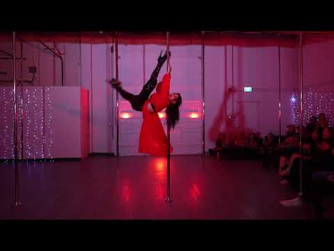 "Demain, dès l'aube" Shisa Belle - SPDS "Moulin Rouge" Showcase