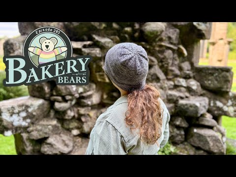 'Folded Hat Pattern Special!' Episode 283 'The Bakery Bears Video Show'