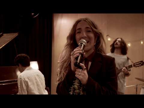 Paula Mattheus - Intoxicados (Videoclip oficial)