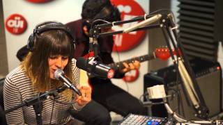 Melody's Echo Chamber - I Follow You - Session Acoustique OÜI FM