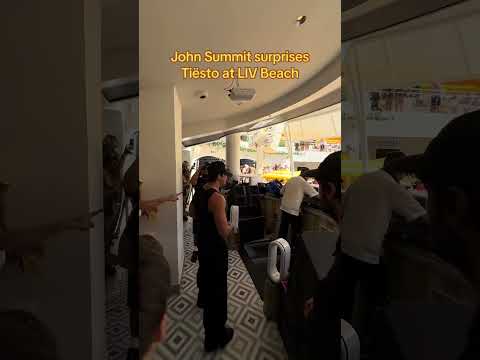 John Summit surprises Tiësto at LIV Beach