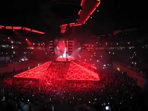 TT Sensation 2011 Prague / Praha - AN21 & Max Vangeli - start house music