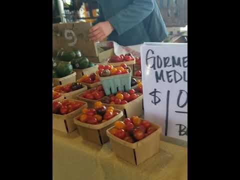 السوق السنوي الأمريكي Organic fruits and vegetables