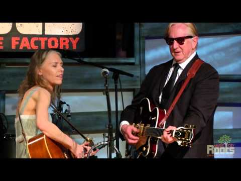 Gillian Welch & Dave Rawlings w/ T Bone Burnett "Everything Is Free"