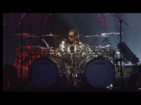 Van Halen - Hot For Teacher (Live at the Tokyo Dome) [PROSHOT]