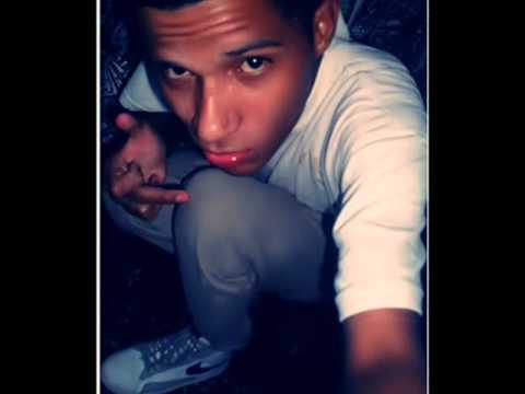 Ustedes Tan Atra Y Dicen Q" Tiene TooO