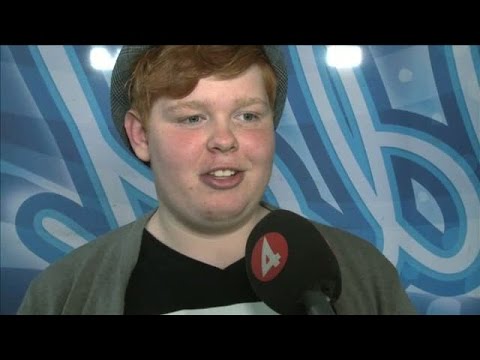 Lär känna Mikael: "Svårt att få mig sluta prata" - Idol Sverige (TV4)