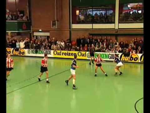 PKC/Café Bar - Deetos/Prim Comfort 2002