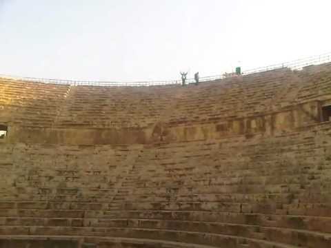 Jarash Festival - our style...مهرجان جرش 2011 دندرة يا معلم!!!!!!!!