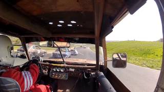 24 Hours of LeMons Sears Pointless 2014, doughnut holes hits Class C leader