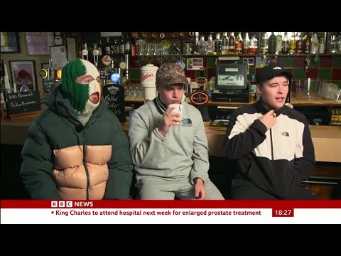 Kneecap sing traditional Irish song Amhrán Na Scadán