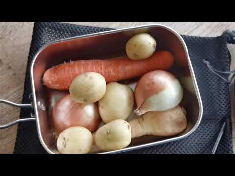 STAINLESS STEEL MESS TIN WITH BAMBOO CUTTING BOARD