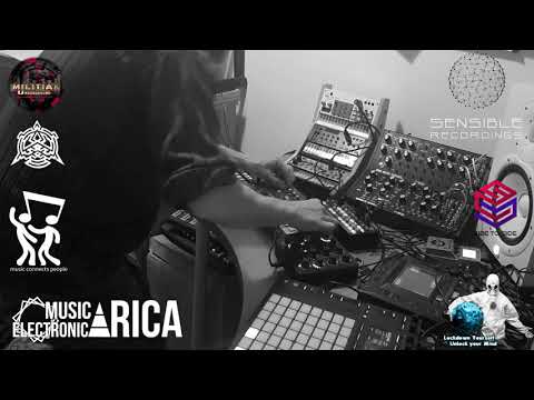 DJ SENSIBLE. LES RHYTHM ELECTRONIQUES Moog Mother 32, DFAM, Roland TR8s, Behringer TD-3 Hardware set