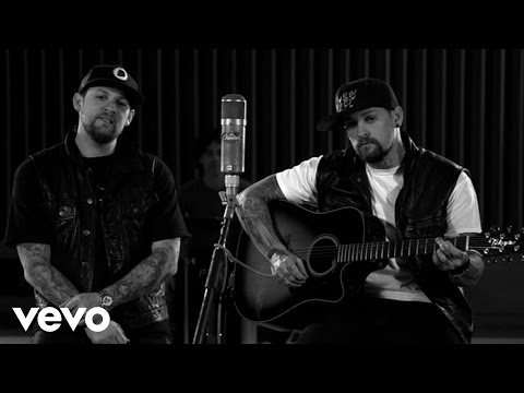 The Madden Brothers - Dear Jane (1 Mic 1 Take)