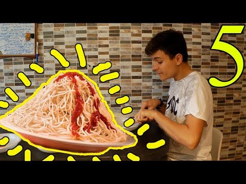 MANGIO 5 PIATTI DI PASTA AL SUGO PER VOI !!! - Faccio Quello Che Volete 3 -